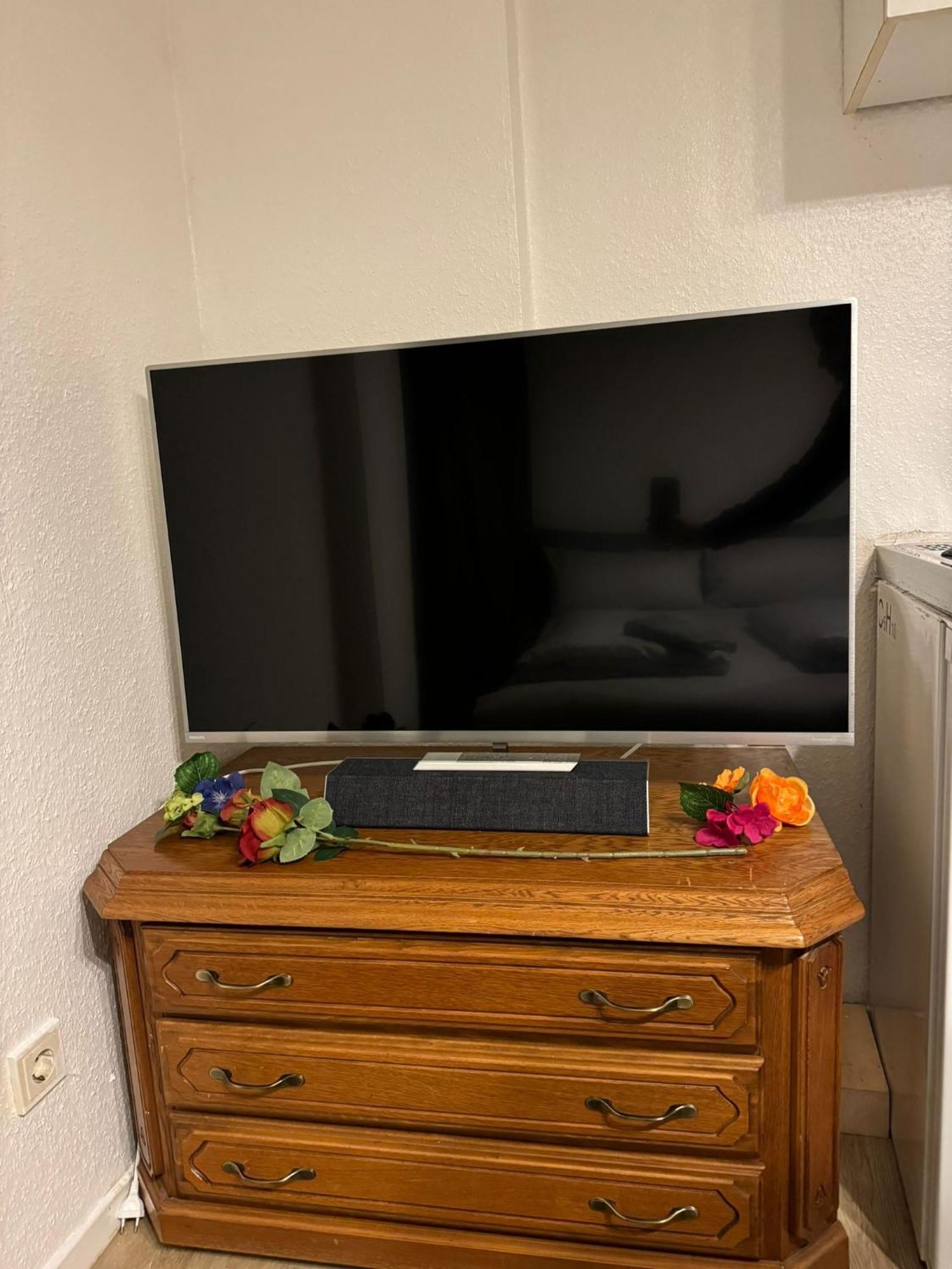 Moebliertes Zimmer Mit Tv, Internet & Kompletter Ausstattung In Bonn-Mehlem 外观 照片