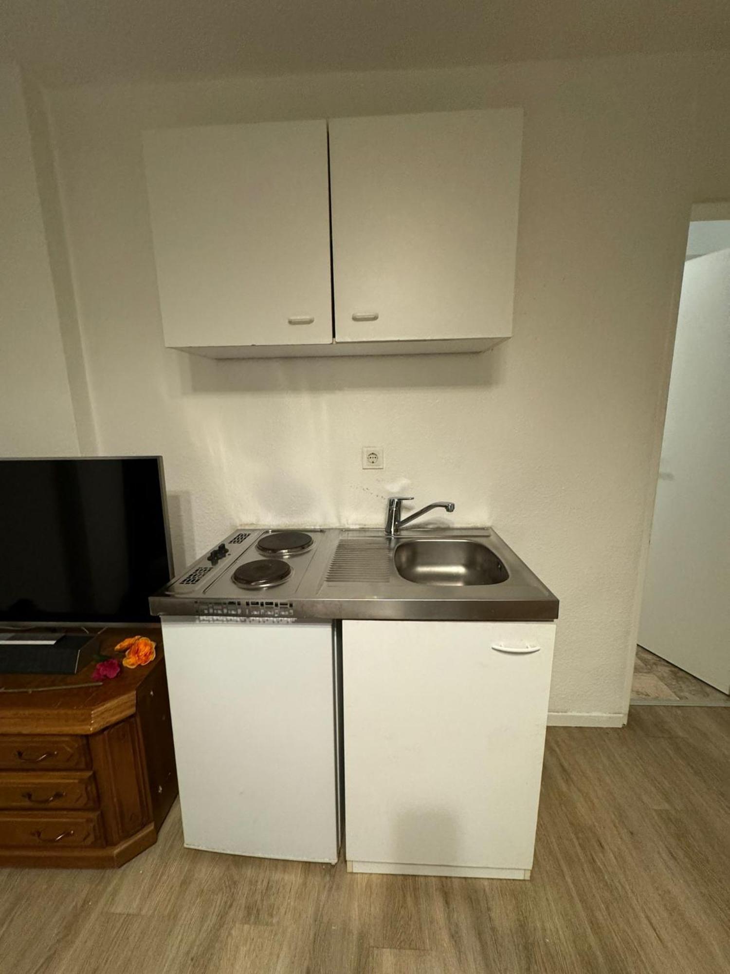 Moebliertes Zimmer Mit Tv, Internet & Kompletter Ausstattung In Bonn-Mehlem 外观 照片